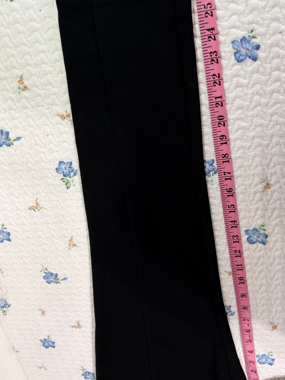 Black Halo NWT Black Slim Cropped Ankle Pants Size 8 - Picture 8 of 12